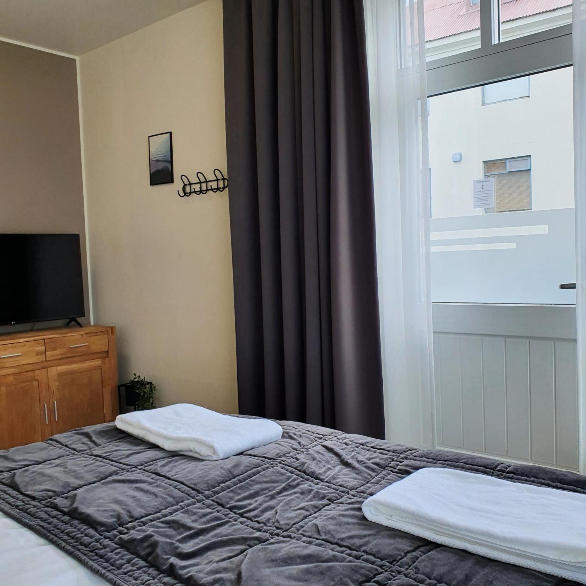 E18 Apartments Ακουρέιρι Δωμάτιο φωτογραφία